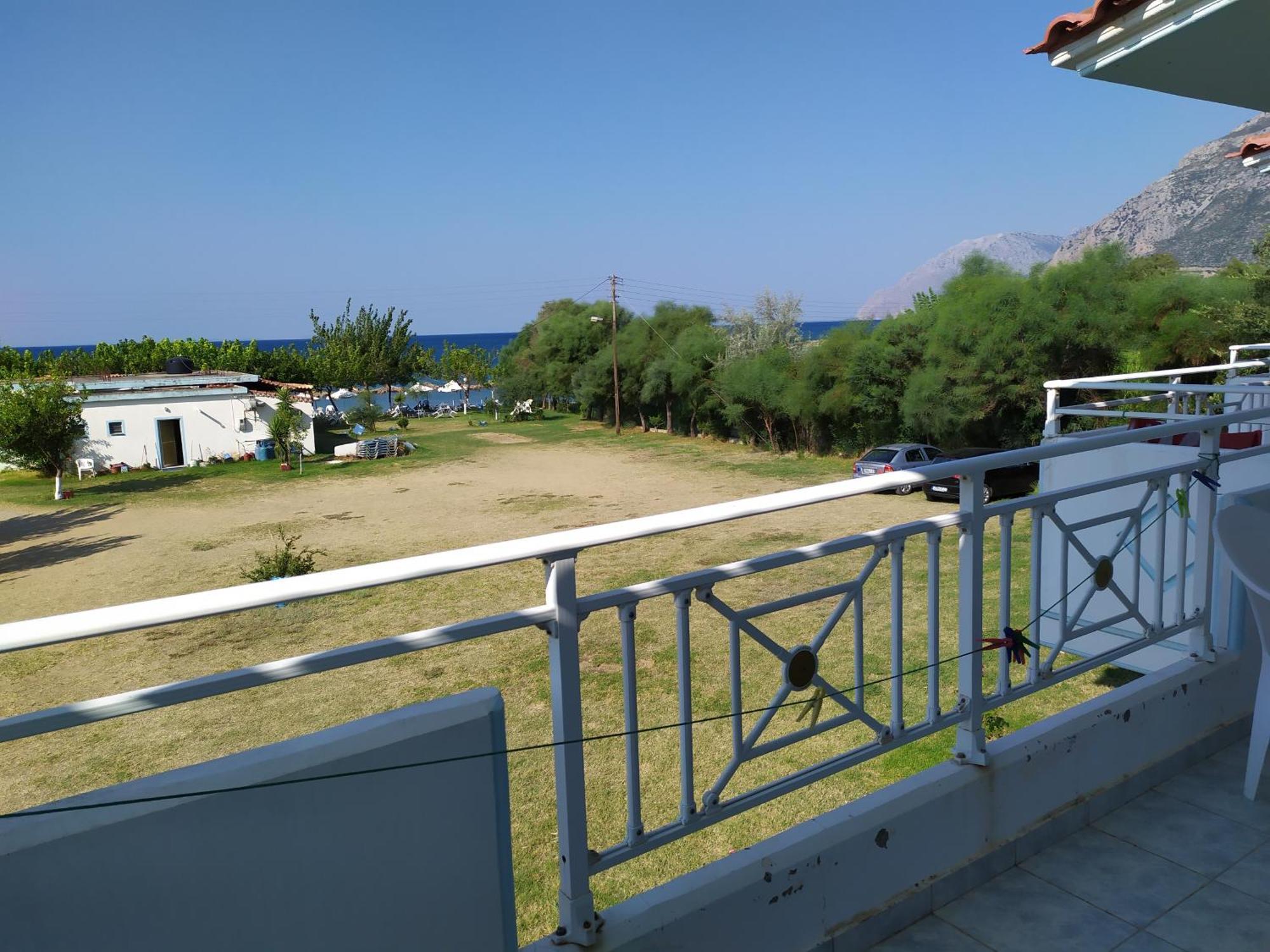 Makinia Beach Nafpaktos Exterior photo